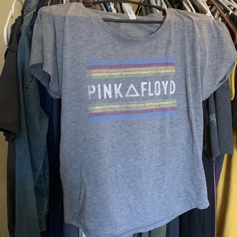Pink Floyd gray t shirt